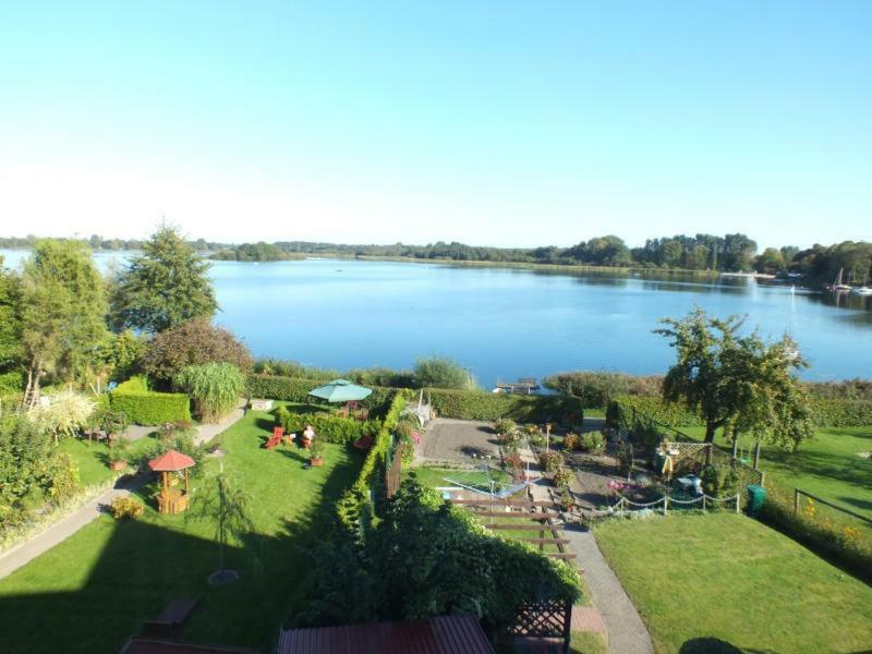 Schaalseeblick Zarrentin am Schaalsee Luaran gambar